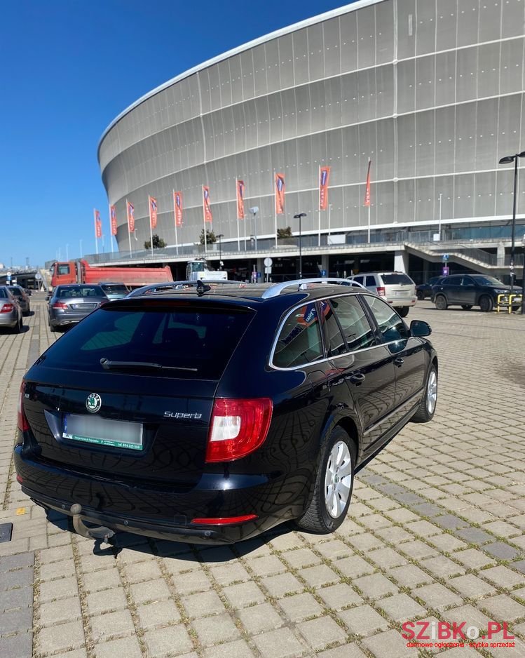 2013' Skoda Superb photo #6