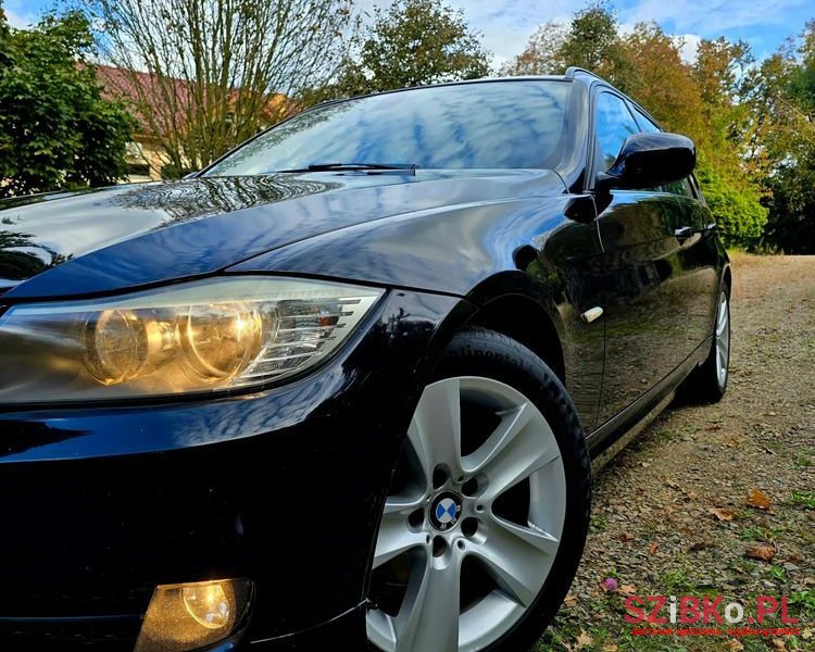 2010' BMW 3 Series 318D Dpf Touring photo #6