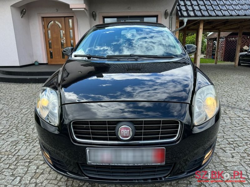 2011' Fiat Croma 2.2 16V Automatik photo #2