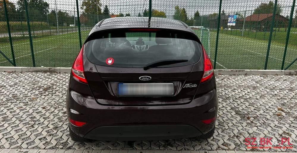 2011' Ford Fiesta 1.25 Titanium photo #6