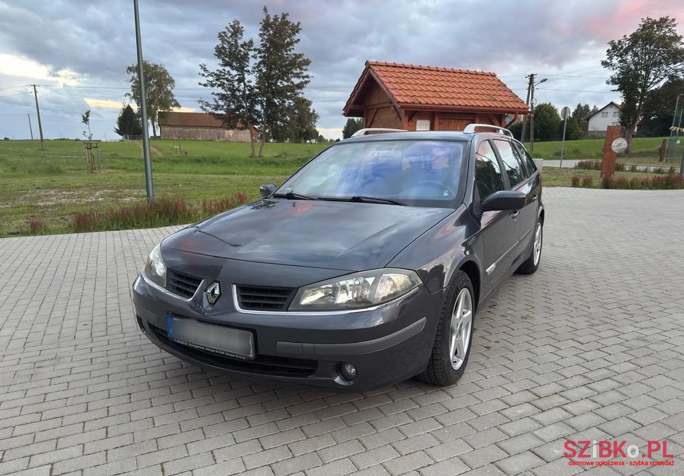 2007' Renault Laguna 2.0 Emotion photo #1