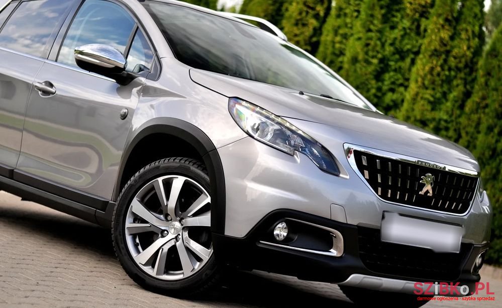 2019' Peugeot 2008 photo #2