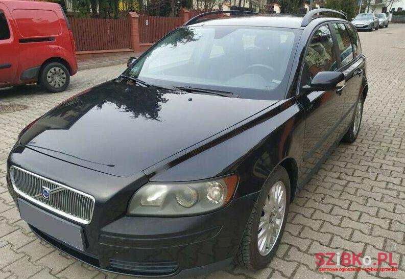 2005' Volvo V50 photo #1