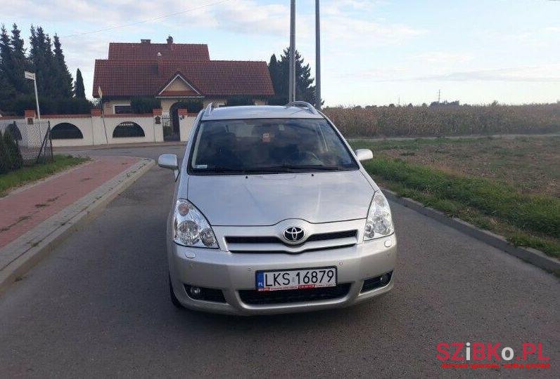 2007' Toyota Corolla photo #1