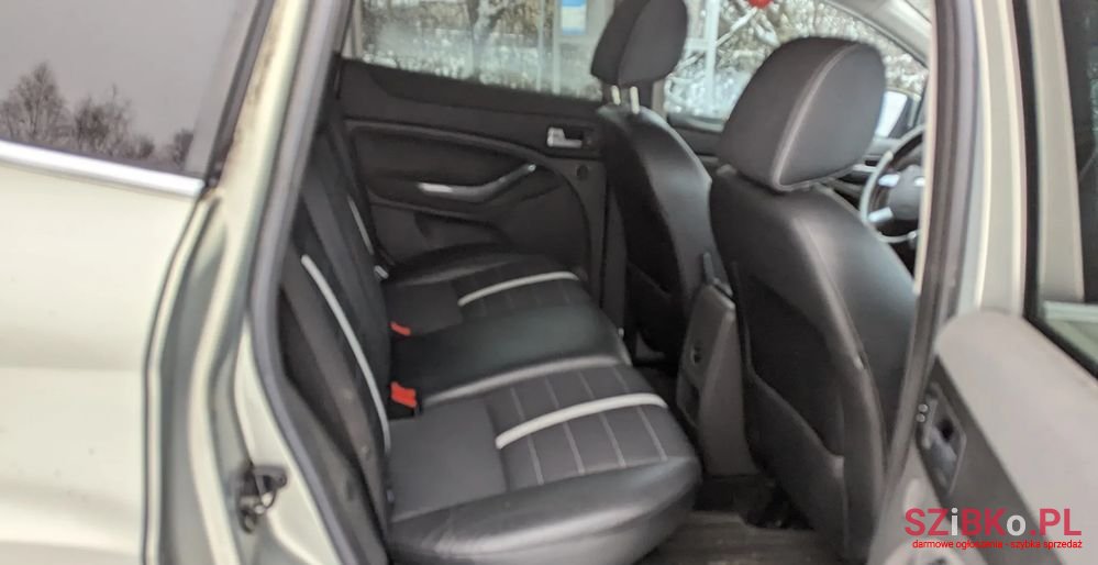 2009' Ford Kuga 2.0 Tdci Titanium Fwd photo #6