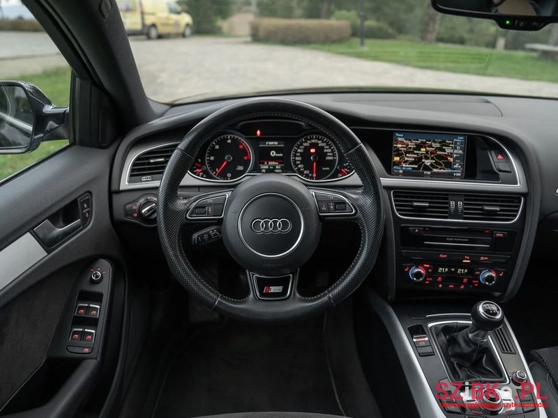 2014' Audi A4 Avant photo #5