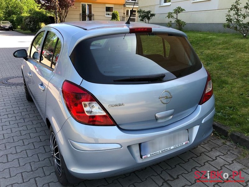 2009' Opel Corsa photo #2