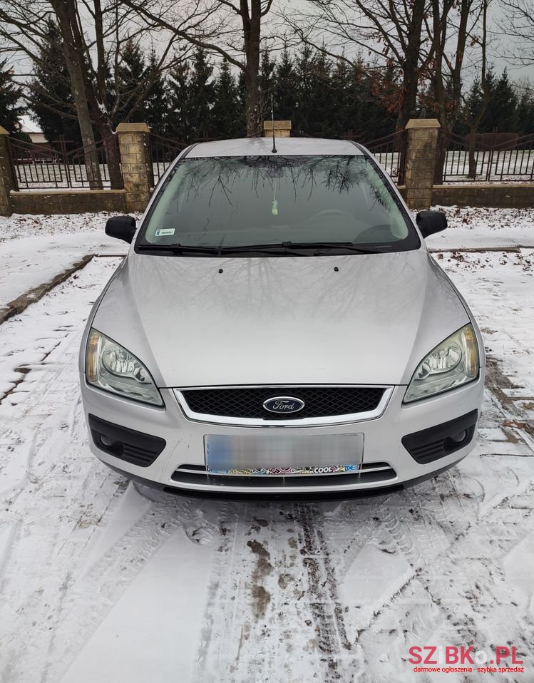 2005' Ford Focus 1.6 16V Ghia photo #6