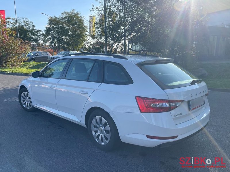 2020' Skoda Superb 1.5 Tsi Act Ambition photo #6