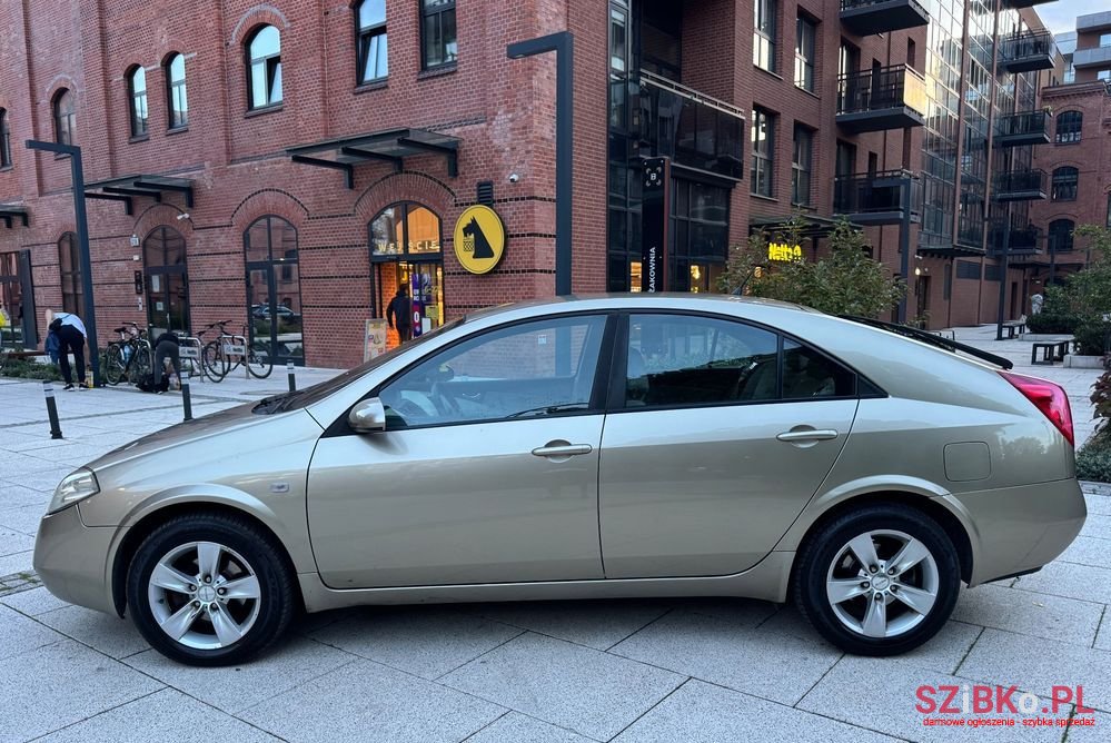 2003' Nissan Primera photo #2