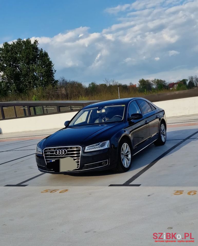 2015' Audi A8 photo #2