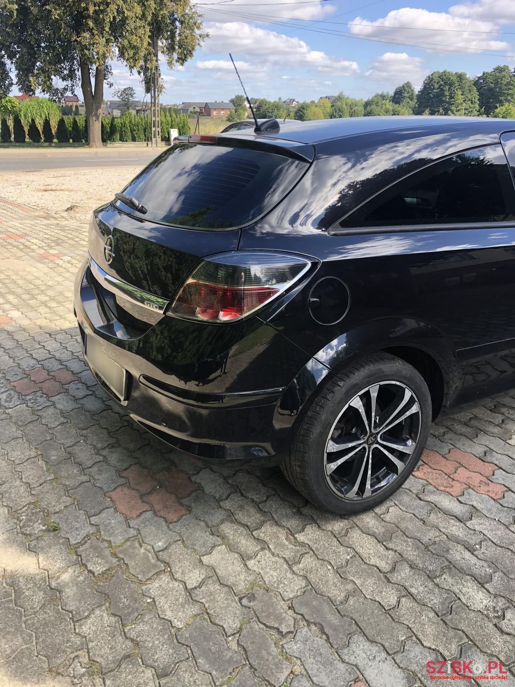 2005' Opel Astra photo #4