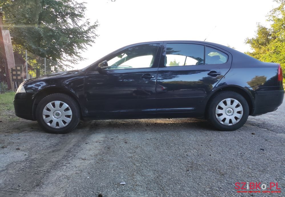 2007' Skoda Octavia 1.6 Classic photo #5