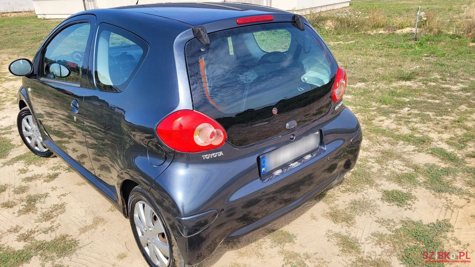 2005' Toyota Aygo photo #6