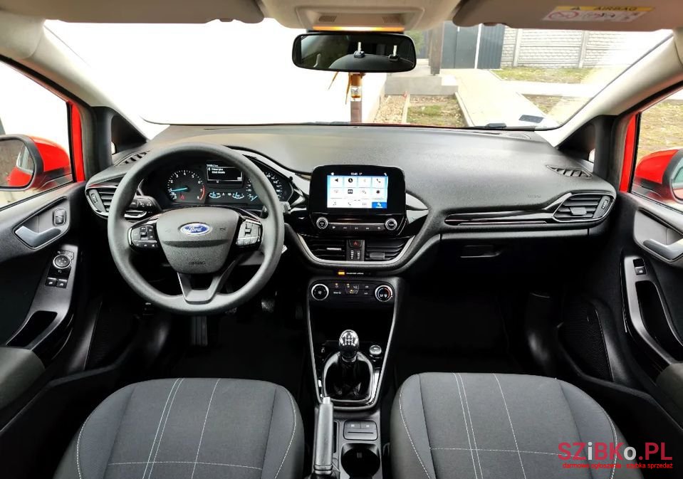 2017' Ford Fiesta photo #6