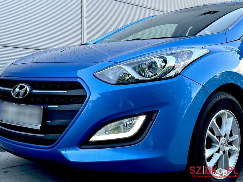 2016' Hyundai i30 photo #2