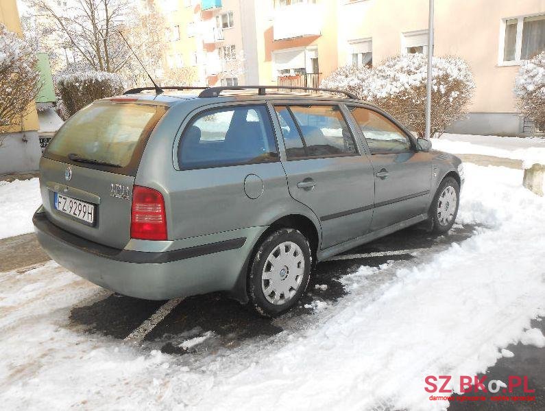 2003' Skoda Octavia photo #1