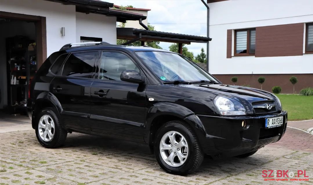 2009' Hyundai Tucson photo #2