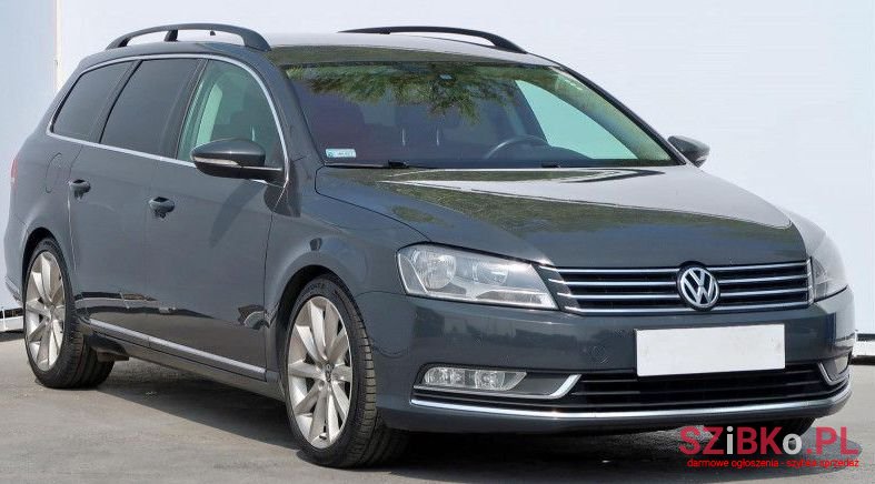2013' Volkswagen Passat photo #1