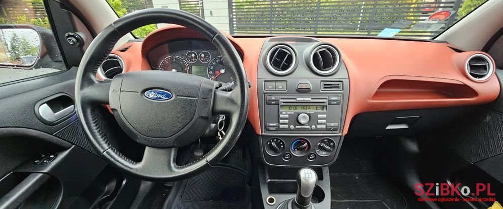 2006' Ford Fiesta 1.6 Tdci Ghia photo #4
