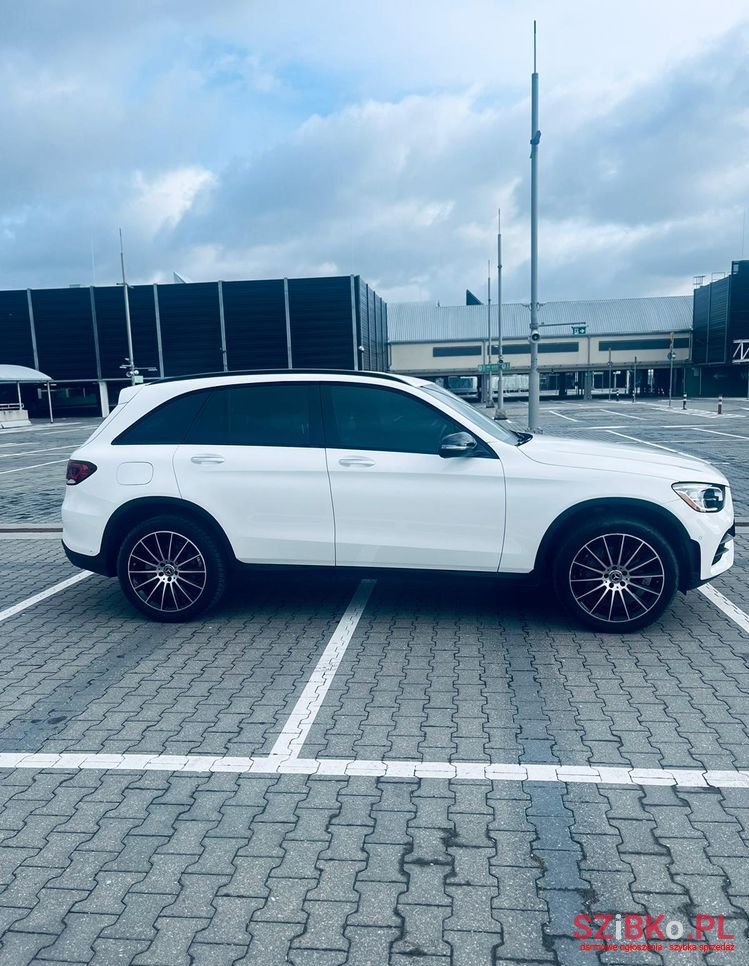 2021' Mercedes-Benz GLC photo #5