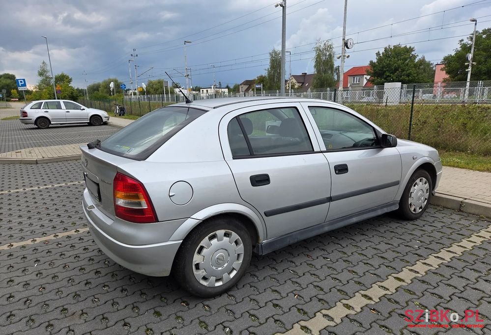 2005' Opel Astra photo #4