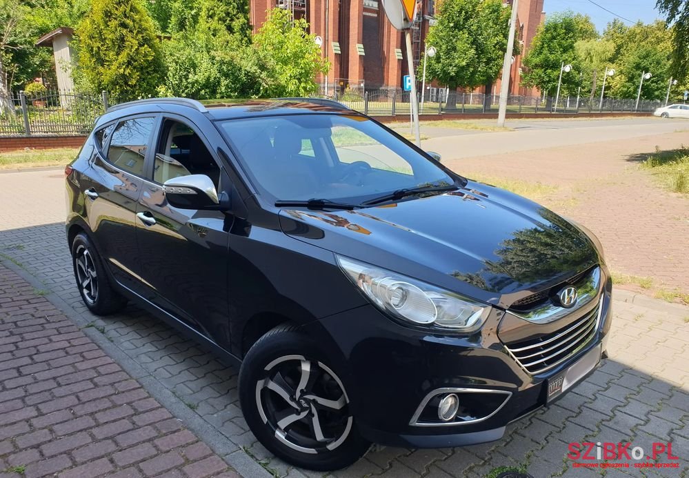 2011' Hyundai ix35 2.0 Premium photo #2