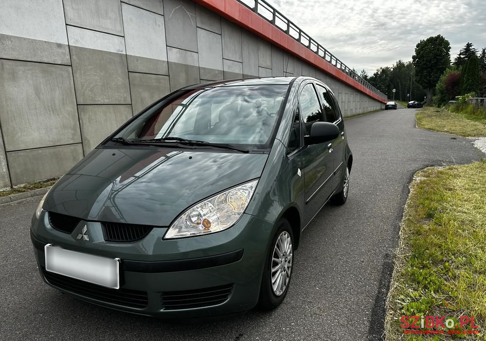 2004' Mitsubishi Colt 1.3 Invite photo #1