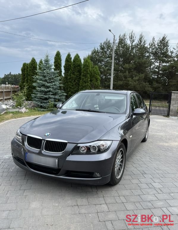 2006' BMW 3 Series 320I photo #1