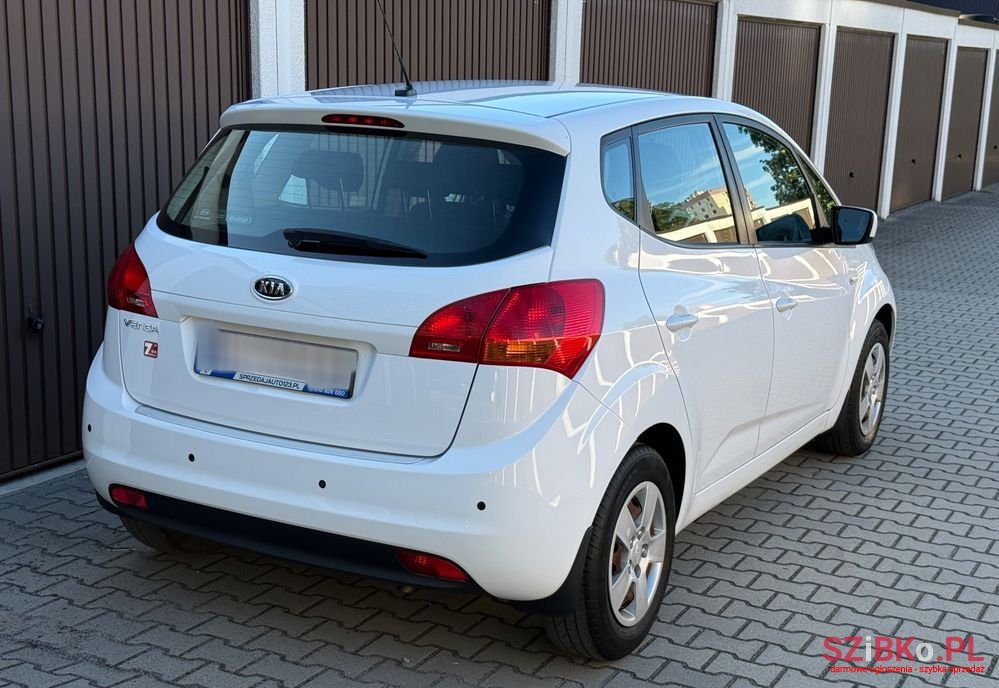 2010' Kia Venga 1.6 M photo #3