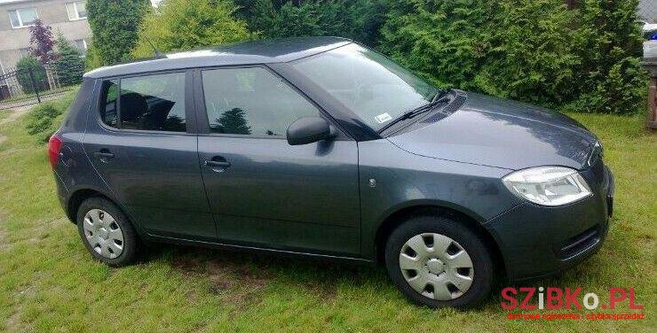 2010' Skoda Fabia photo #1