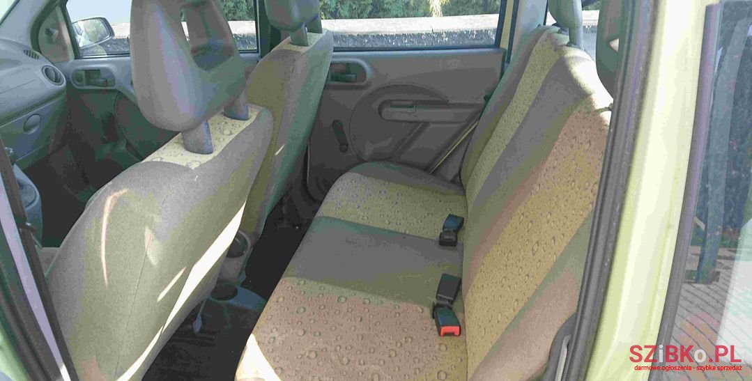 2005' Fiat Panda photo #5