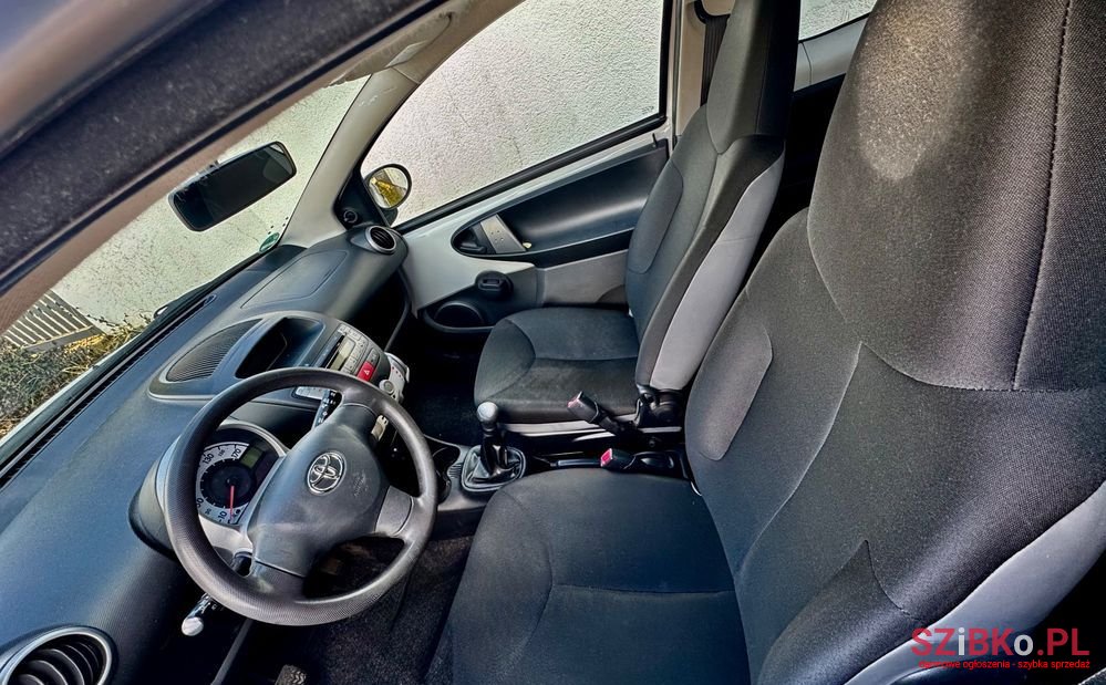 2014' Toyota Aygo 1.0 Vvt-I Gold photo #5