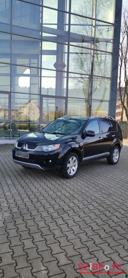 2008' Mitsubishi Outlander photo #1