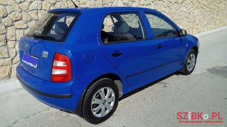 2004' Skoda Fabia photo #2