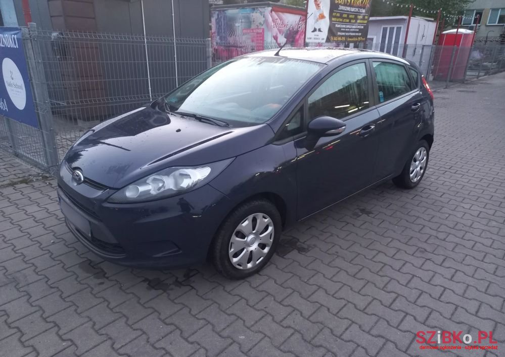 2012' Ford Fiesta photo #1