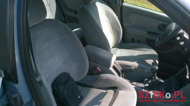 1999' Renault Laguna photo #2