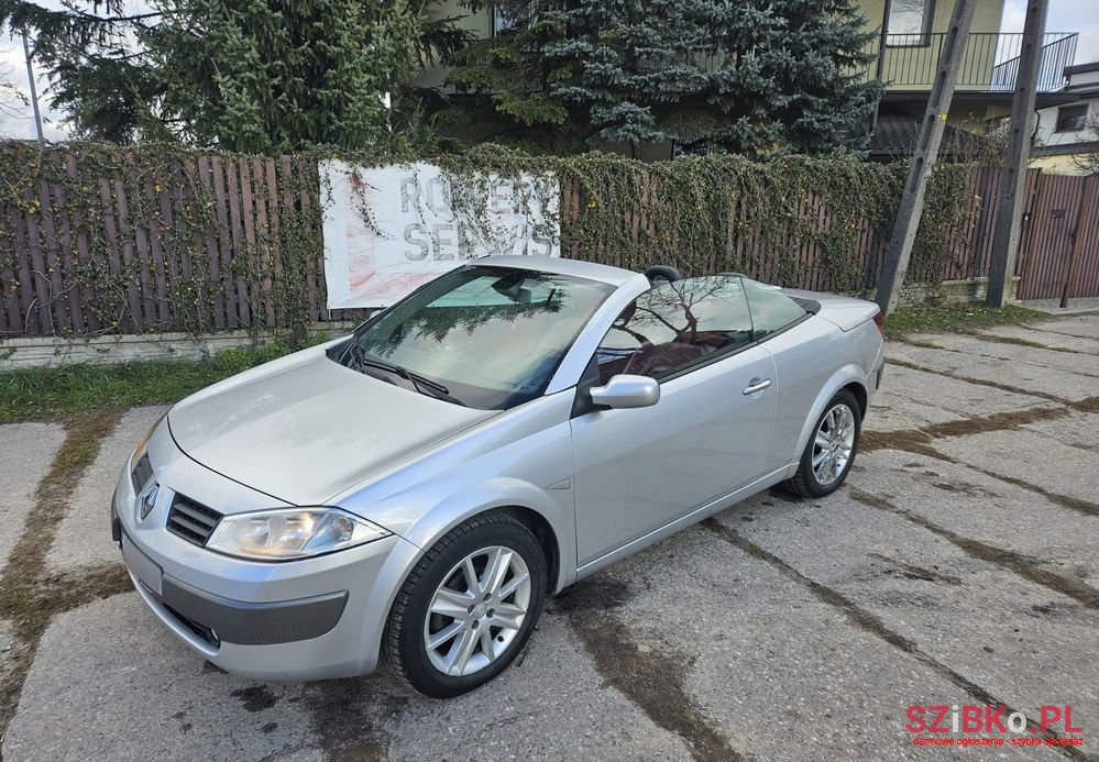 2005' Renault Megane photo #1