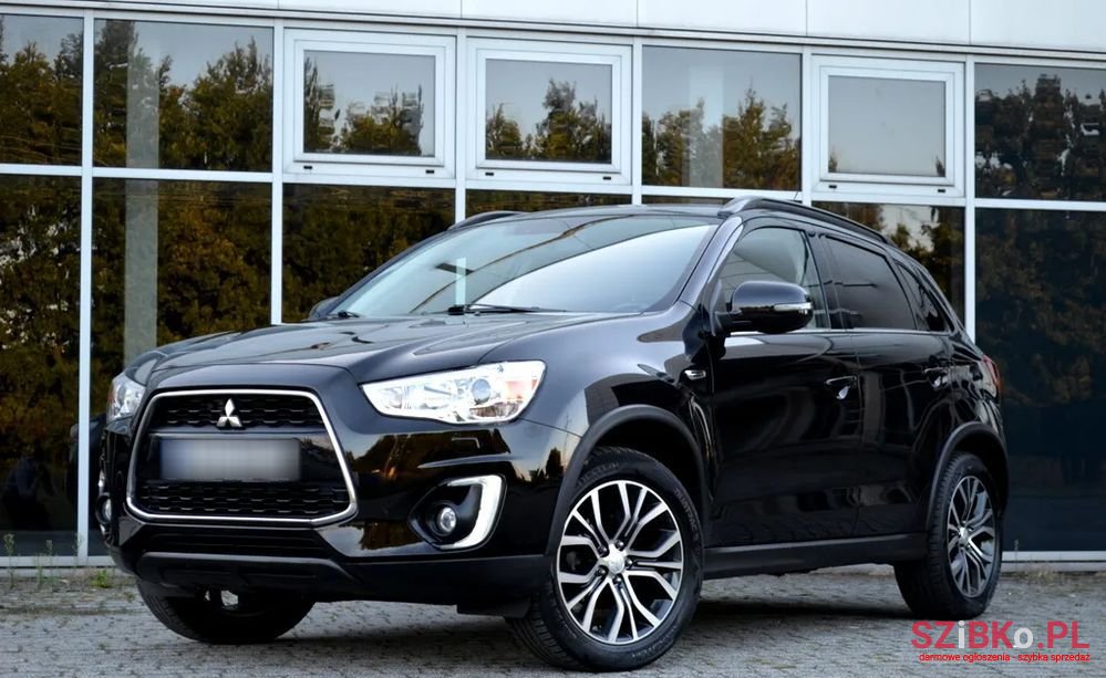 2015' Mitsubishi ASX photo #2