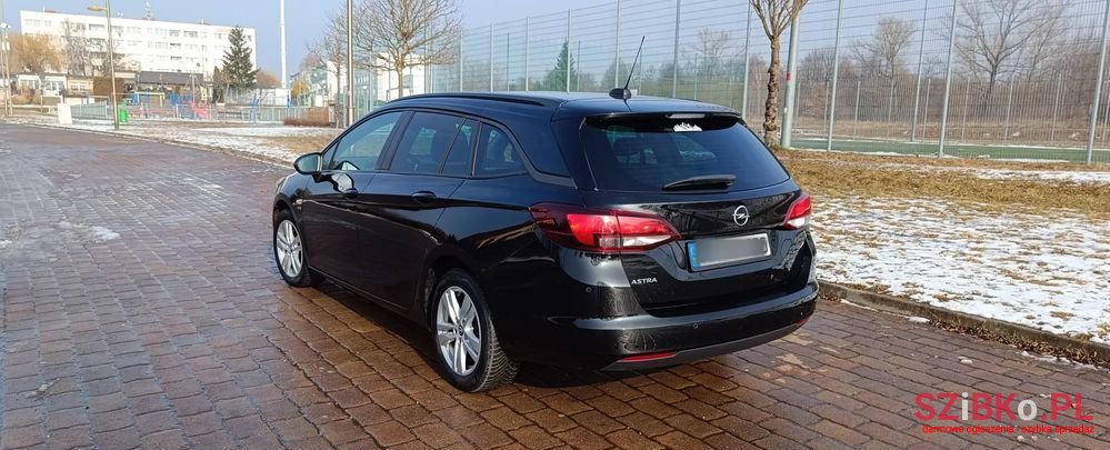 2021' Opel Astra photo #3