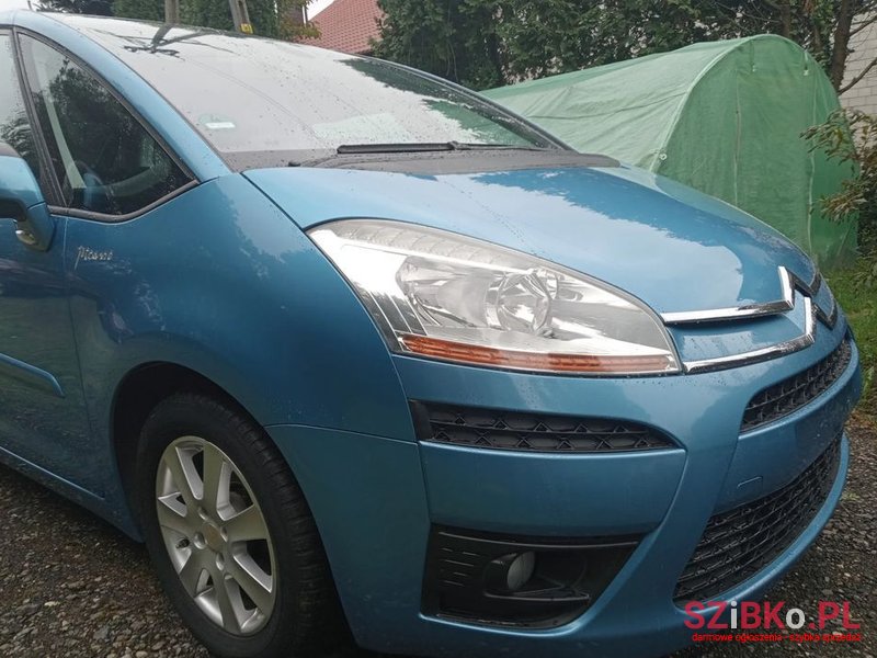 2008' Citroen C4 Picasso photo #6