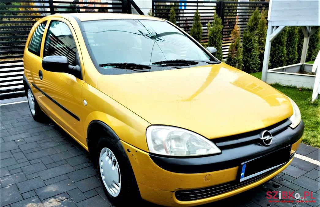 2001' Opel Corsa photo #2