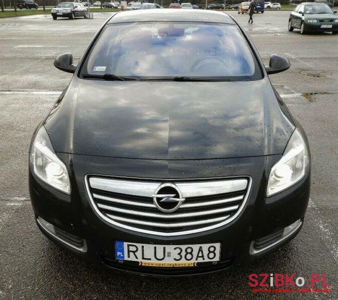 2010' Opel Insignia photo #2