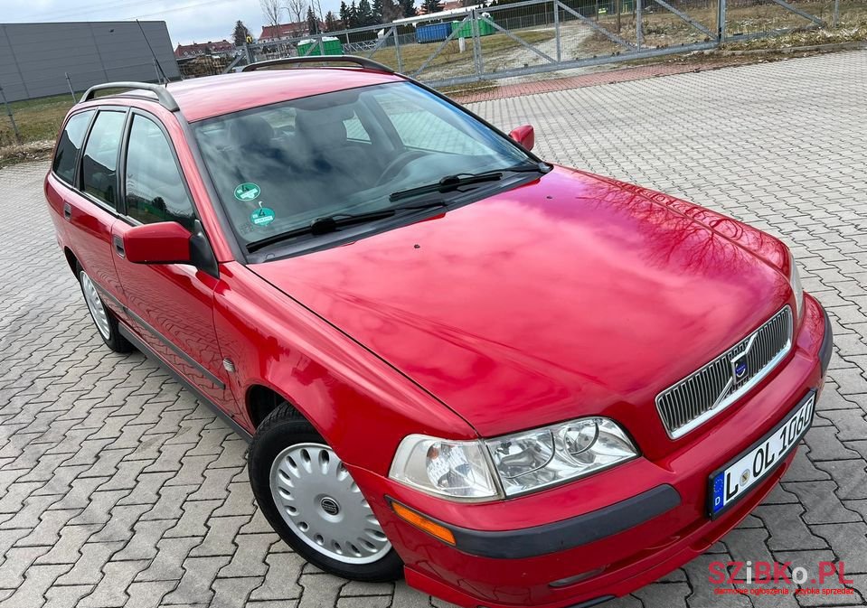 2000' Volvo V40 photo #5