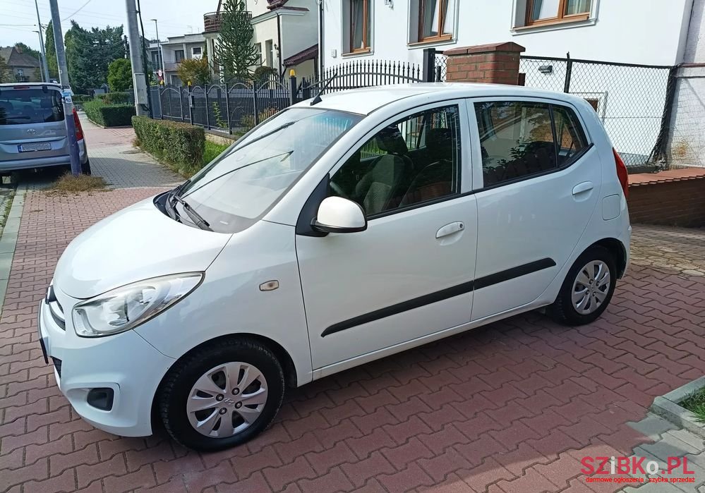 2011' Hyundai i10 photo #4