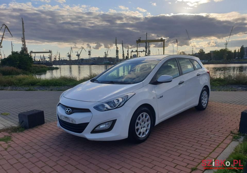 2014' Hyundai i30 photo #1