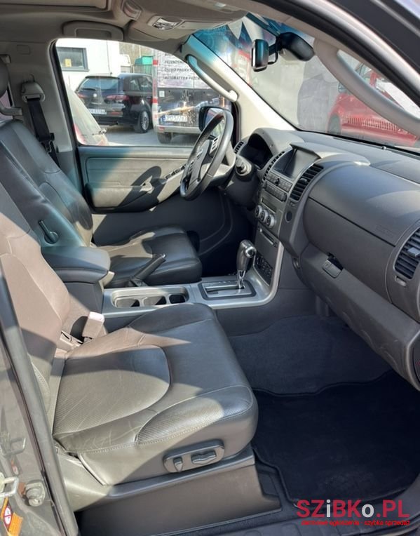 2007' Nissan Navara photo #6