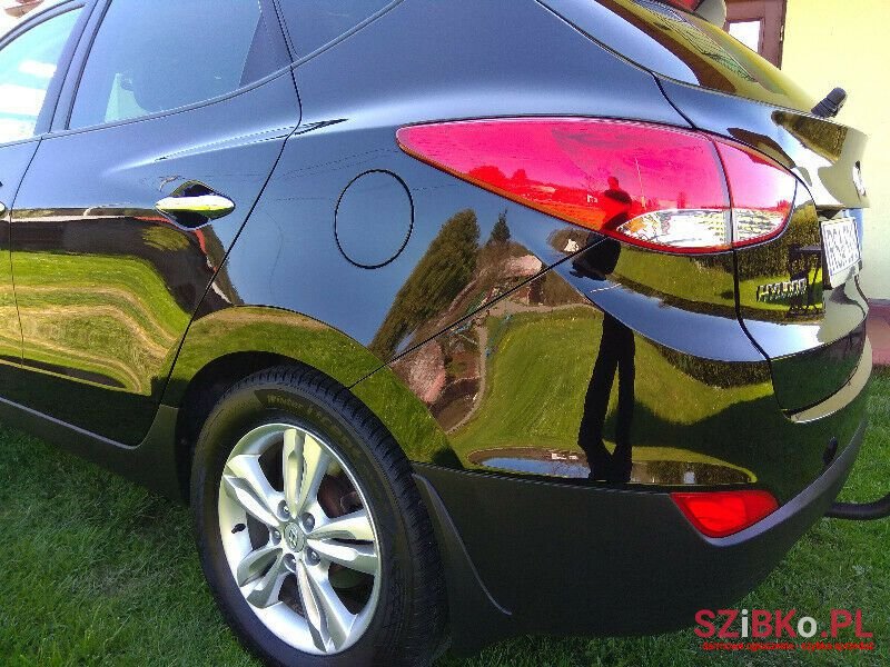 2011' Hyundai photo #2