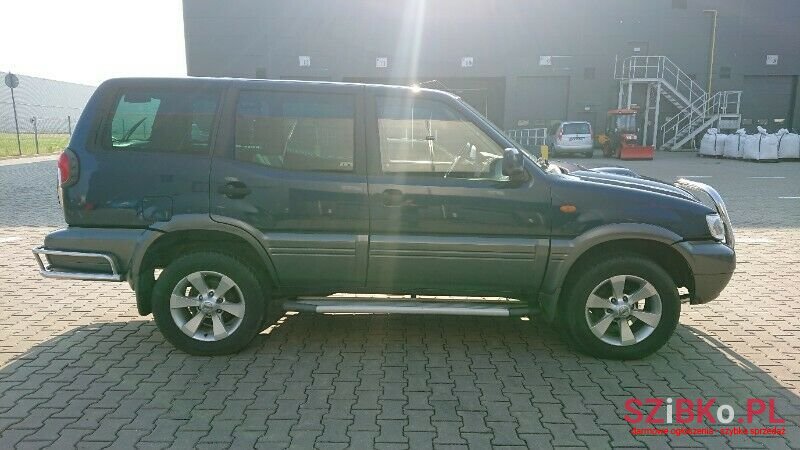 2004' Nissan Terrano photo #3