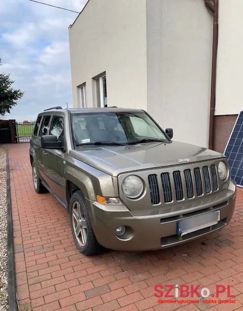 2007' Jeep Patriot 2.0 Crd Sport photo #2